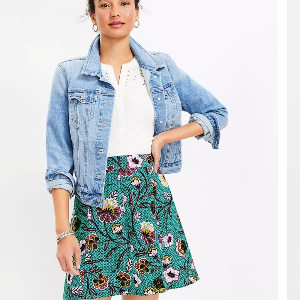 NWT Loft Size 8 Womens Botanical Seamed Floral Green Skirt